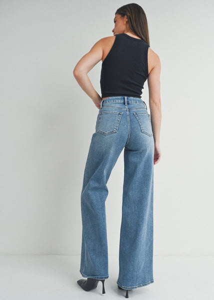 Nora High Rise Wide Leg Denim - SIZE 31