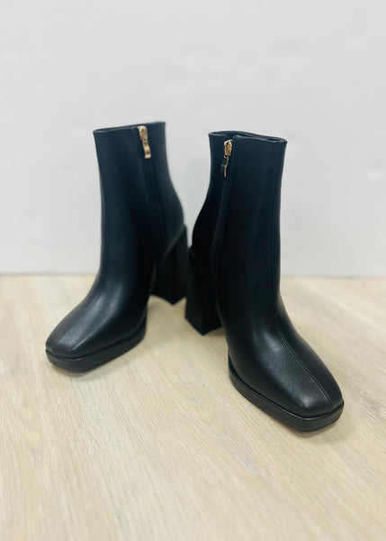Billini Pamela Black Ankle Boot