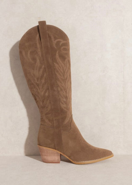 Giddy Up Brown Cowgirl Boots