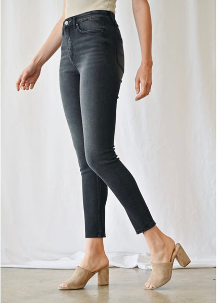Lucy High Rise Black Ankle Skinny - SIZE 29