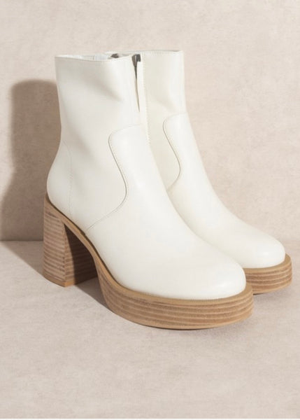 Alexandra Ankle Boots - White