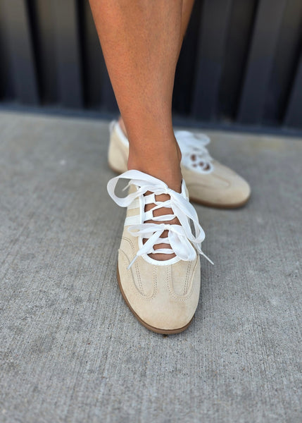 Vintage Havana Bally 5 Ribbon Laced Sneaker
