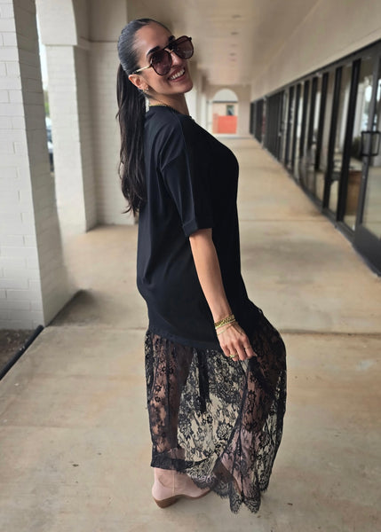 T-Shirt & Lace Black Oversize Dress