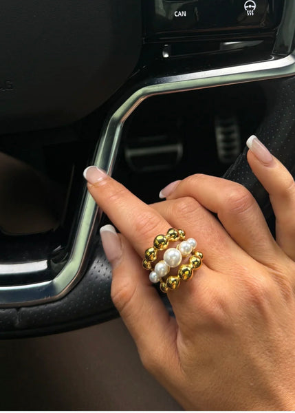 Emma Gold Pearl Ring