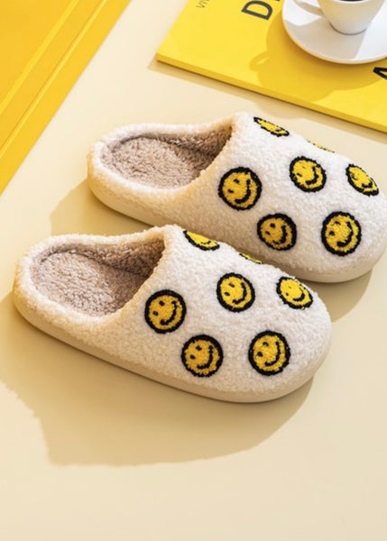 Smile Dot Fuzzy Slippers - White/Yellow