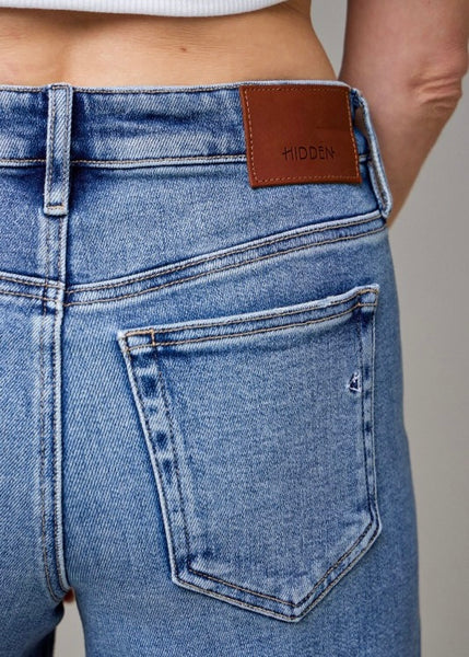 Logan Mid Rise Dad Jean