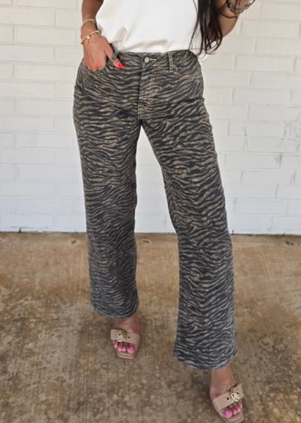Aria Tiger Striped Jeans