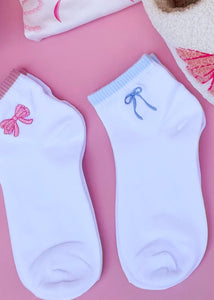 Women's Embroidered Ankle Socks: Pink Bow