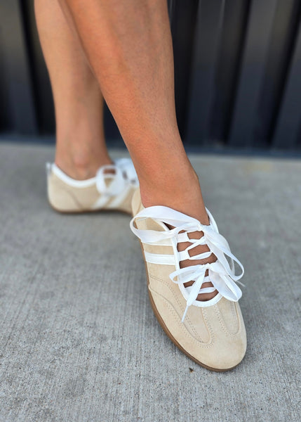 Vintage Havana Bally 5 Ribbon Laced Sneaker