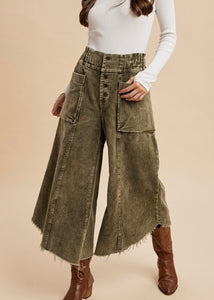 Seasonal Olive Corduroy Fray Hem Pants