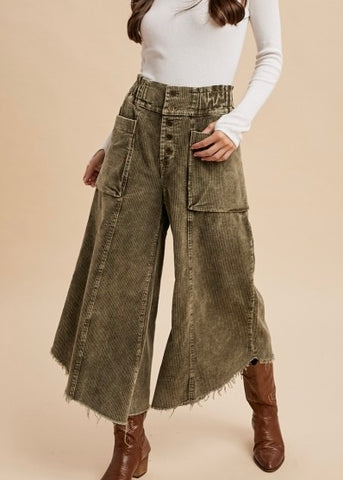 Seasonal Olive Corduroy Fray Hem Pants
