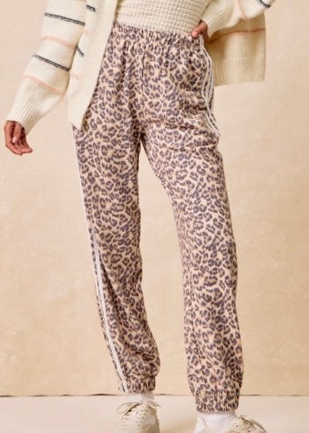 Side Lines Leopard Print Track Pant