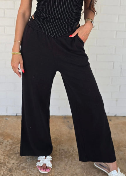 Weekend Wonder Black Casual Pant