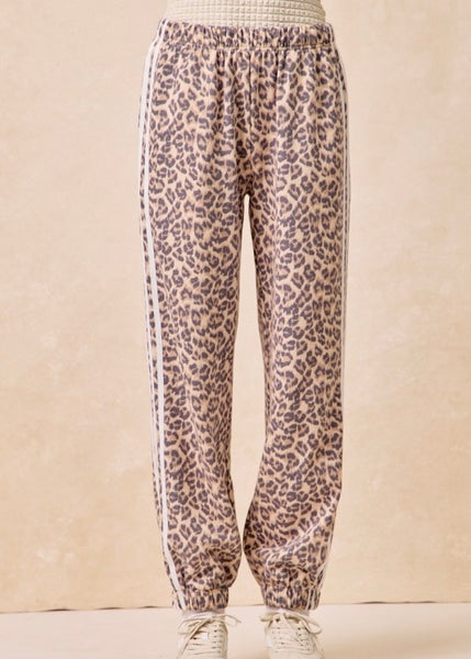 Side Lines Leopard Print Track Pant