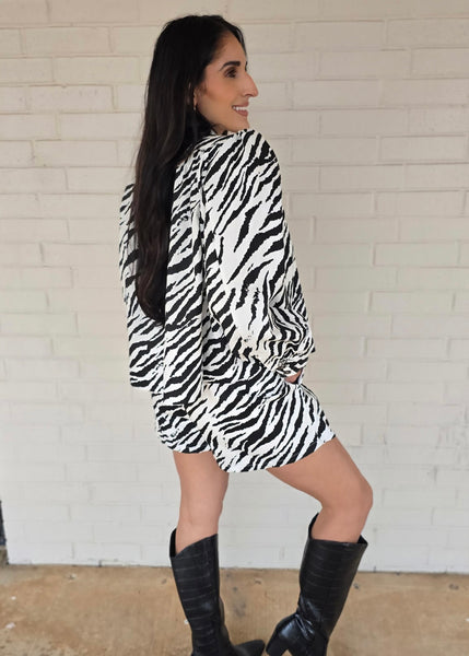 Only In Confidence Black & White Zebra Print Skort