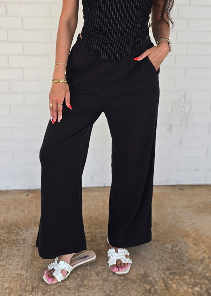 Weekend Wonder Black Casual Pant