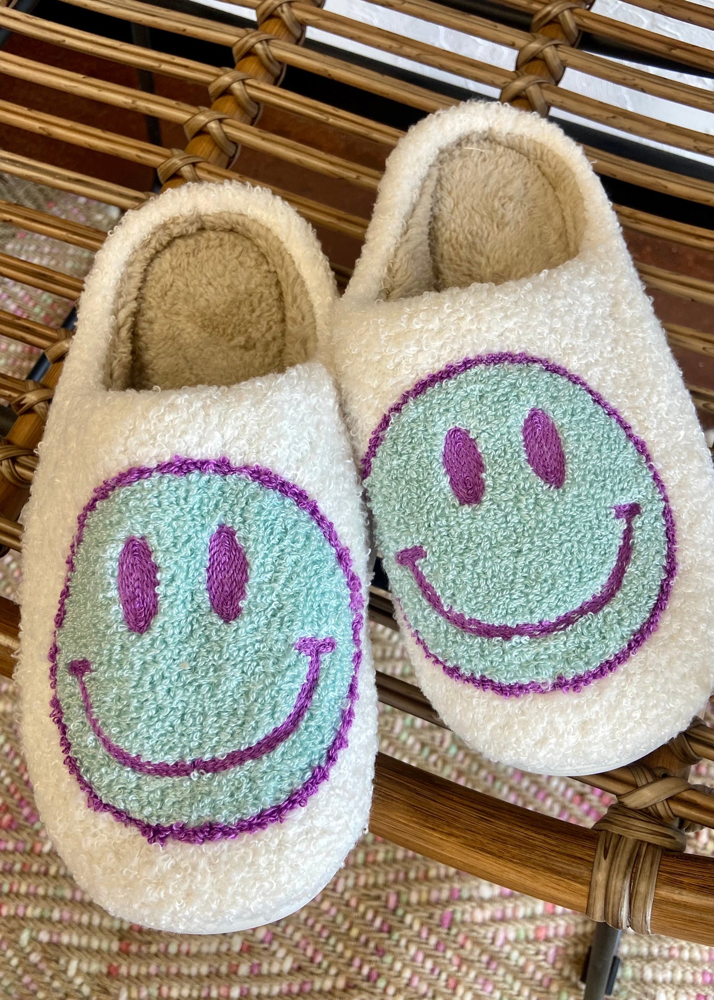 Smile Fuzzy Slippers - White/Purple & Teal Smiley