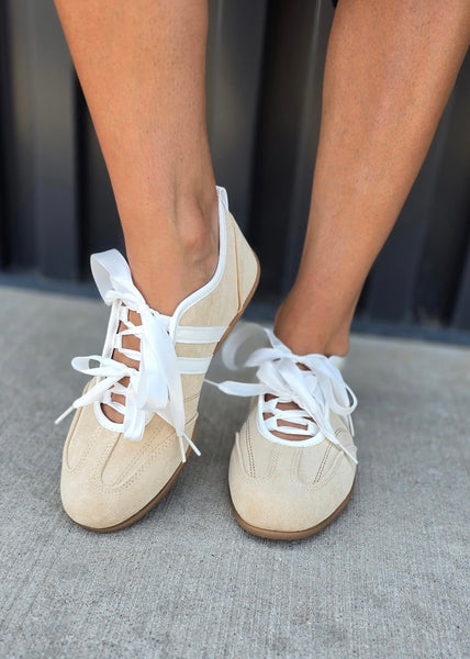 Vintage Havana Bally 5 Ribbon Laced Sneaker