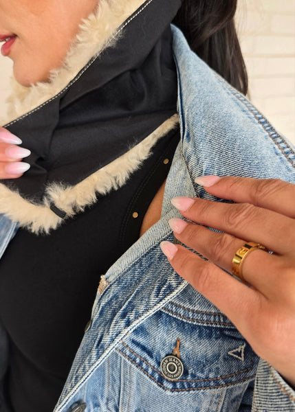 Think Faux Fur Collar Denim Jacket