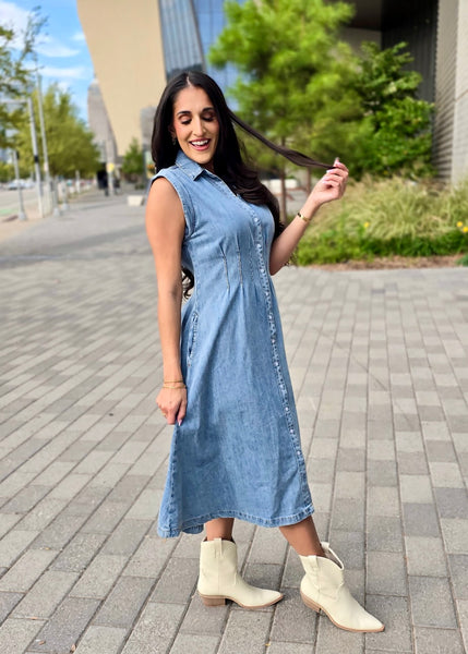 Favorite Find Sleeveless Denim Midi Dress