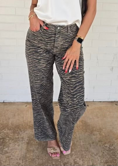Aria Tiger Striped Jeans