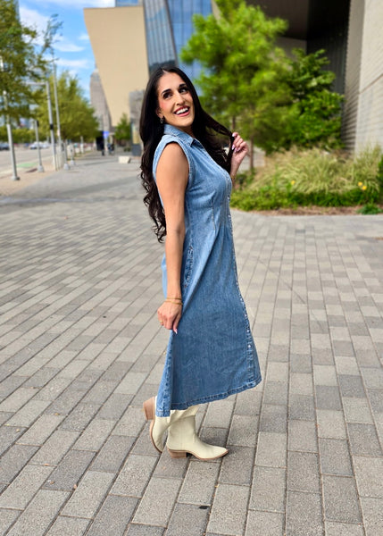 Favorite Find Sleeveless Denim Midi Dress