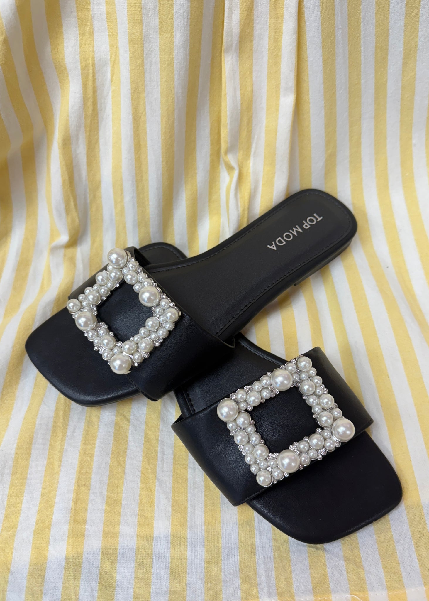 Walking Away Pearl Jewel Square Frame Black Slip On Sandal