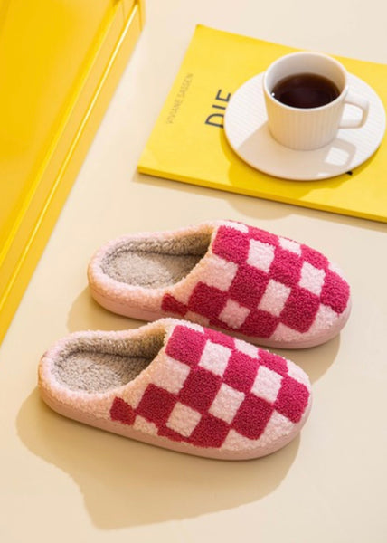 Checker Slippers - Pink
