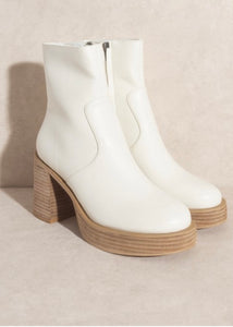 Alexandra Ankle Boots - White